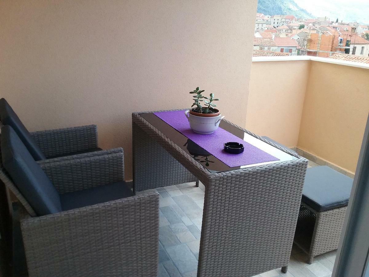 Apartment Willy Komiža 外观 照片