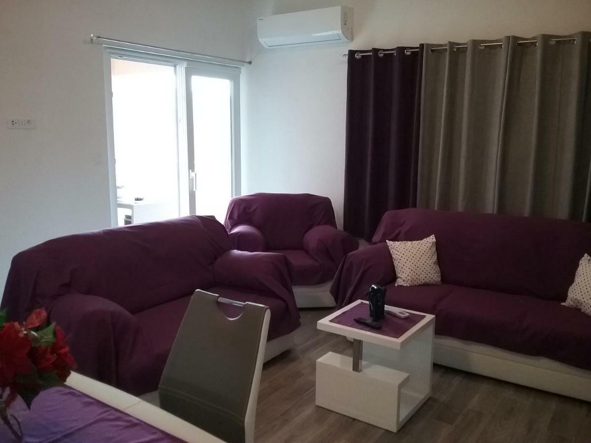 Apartment Willy Komiža 外观 照片
