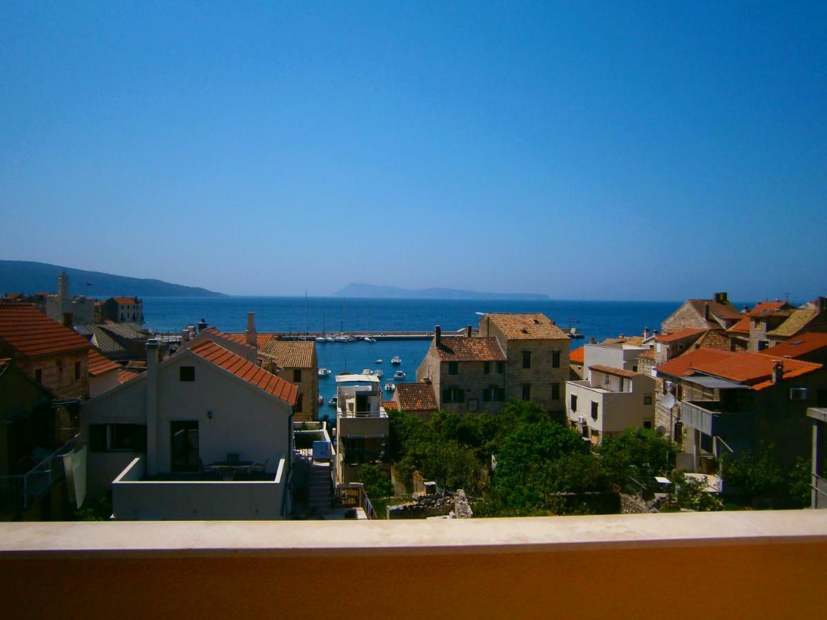Apartment Willy Komiža 外观 照片
